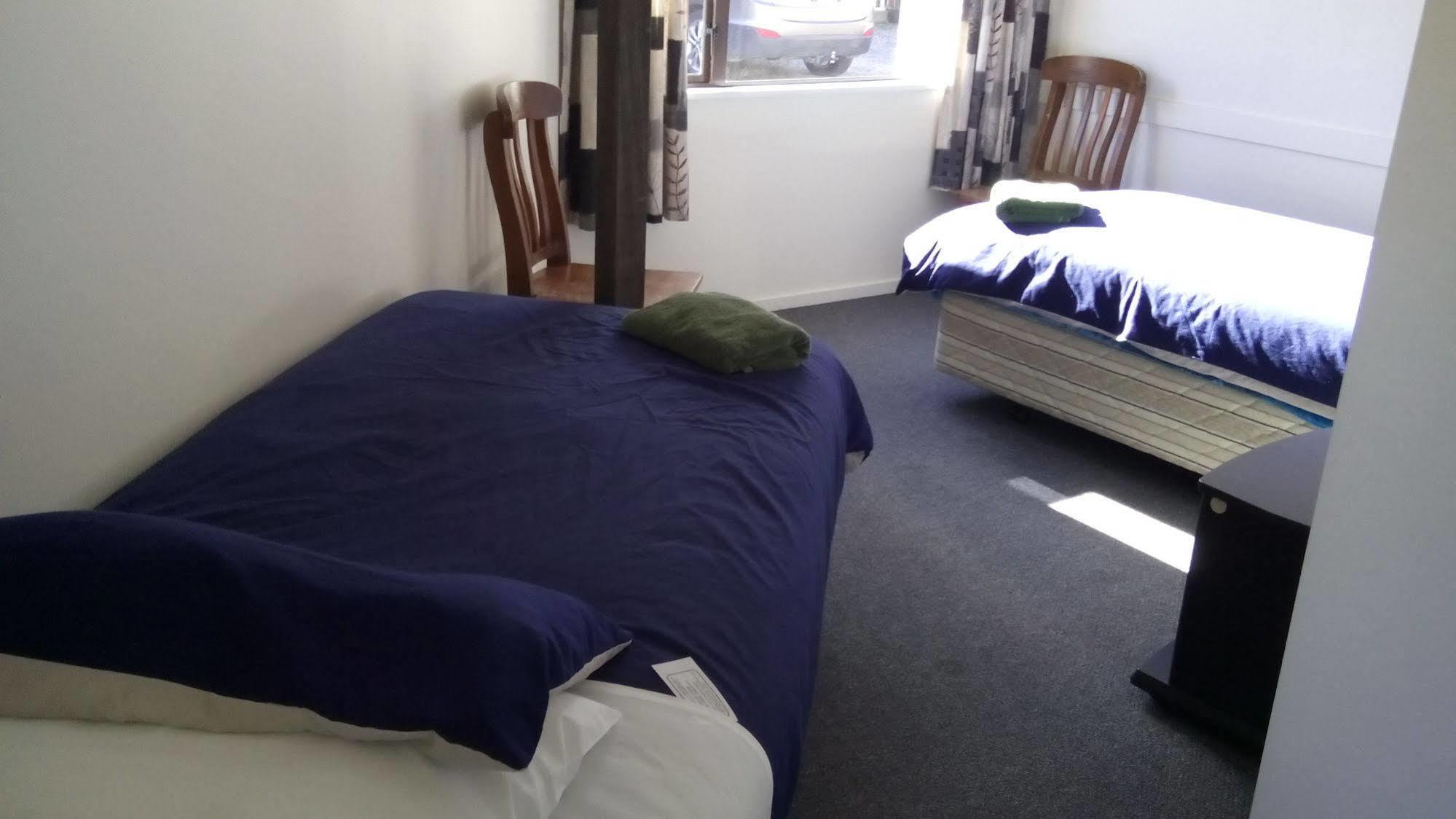 Ostello Cromwell Backpackers Esterno foto